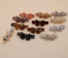 Carregar imagem no visualizador da galeria, Fivela Laço Clara
