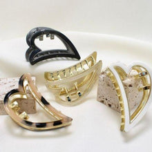 Carregar imagem no visualizador da galeria, Piranha Coração Vazado
