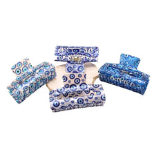 Carregar imagem no visualizador da galeria, Piranha OLHO G - Menina Dourada
